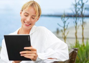 Máy đọc sách PocketBook InkPad Lite với màn hình 9,7 inch lên kệ, có giá 275 USD