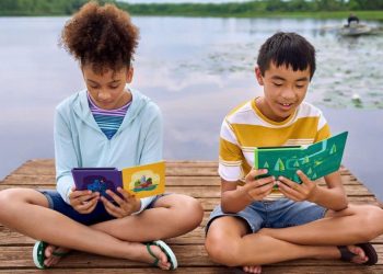 Sử dụng máy đọc sách cho trẻ em: Nên hay không?