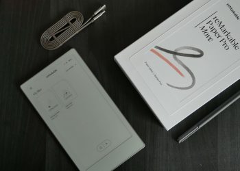 Tất Tần Tật Về Remarkable Paper Pro Move