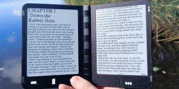 Diptyx E-Reader: Sẽ Ra Sao Nếu Chúng Ta Có “Z Fold” Máy Đọc Sách?
