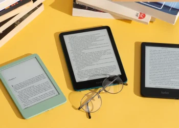 10 Yếu Tố “Sống Còn” Cần Cân Nhắc Kỹ Trước Khi Quyết Định Mua Máy Đọc Sách